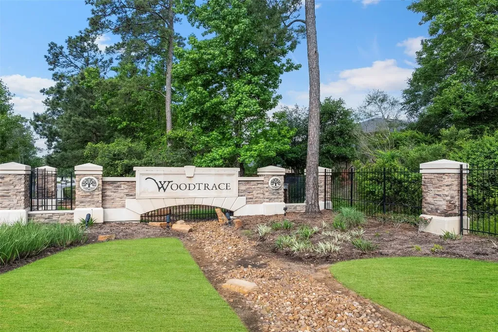 1112 Sienna Forest Lane Pinehurst TX 77362