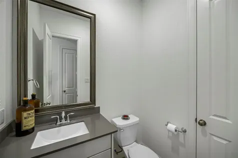 1112 Sienna Forest Lane Pinehurst TX 77362