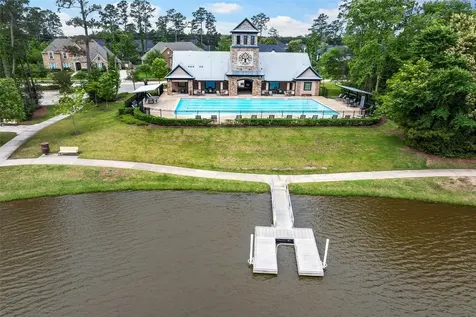 1112 Sienna Forest Lane Pinehurst TX 77362