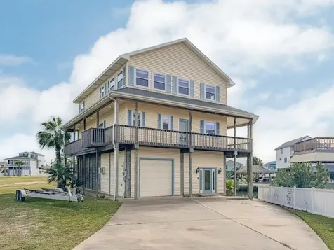 1303 Tiki Drive Tiki Island TX 77554