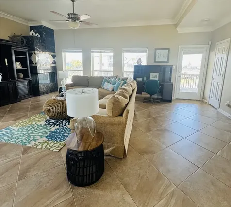 1303 Tiki Drive Tiki Island TX 77554