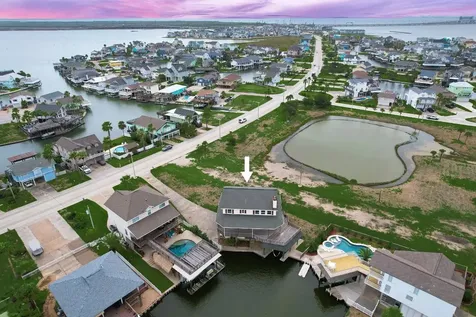 1303 Tiki Drive Tiki Island TX 77554