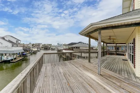 1303 Tiki Drive Tiki Island TX 77554