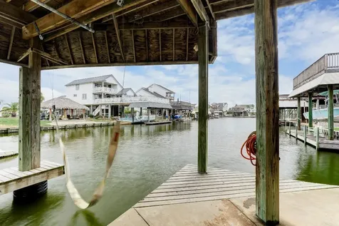 1303 Tiki Drive Tiki Island TX 77554