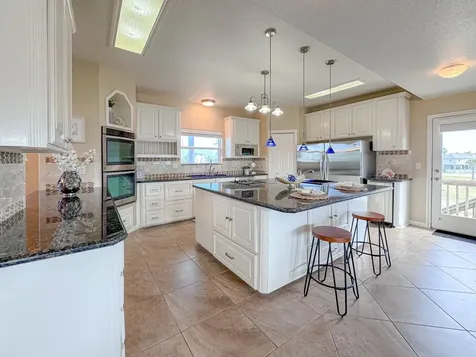 1303 Tiki Drive Tiki Island TX 77554