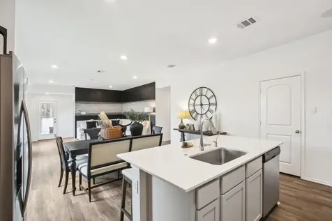 40702 Barley Straw Magnolia TX 77354