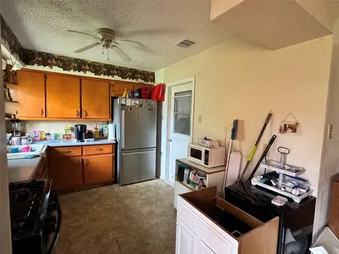 1220 Fresa Road Pasadena TX 77502