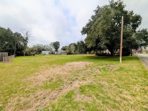 000 Yupon Street Liberty TX 77575