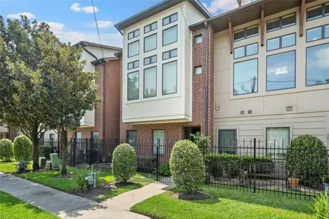 2816 Leeland Street Houston TX 77003