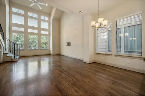 2816 Leeland Street Houston TX 77003