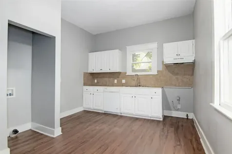 3220 Melbourne Street Houston TX 77026