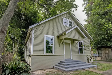 3220 Melbourne Street Houston TX 77026