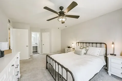 2121 Hepburn Street 612 Houston TX 77054