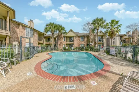 2121 Hepburn Street 612 Houston TX 77054