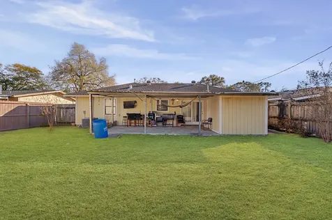 823 Marleen Street Houston TX 77034