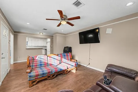 823 Marleen Street Houston TX 77034