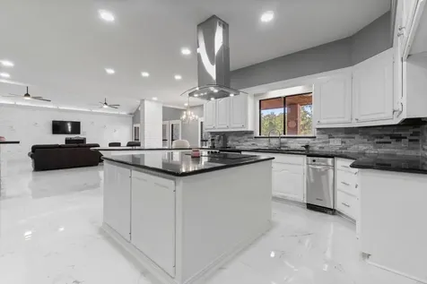 22405 Augusta Lane Huntsville TX 77340