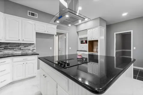 22405 Augusta Lane Huntsville TX 77340