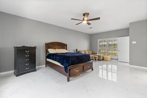 22405 Augusta Lane Huntsville TX 77340