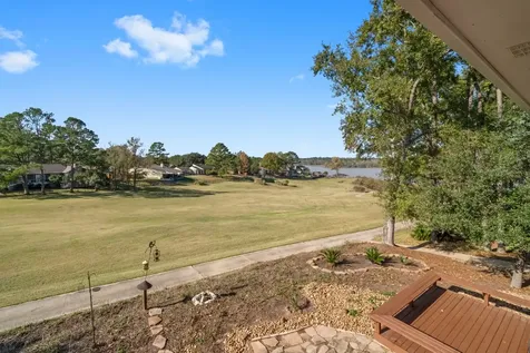 22405 Augusta Lane Huntsville TX 77340