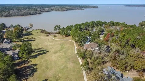 22405 Augusta Lane Huntsville TX 77340