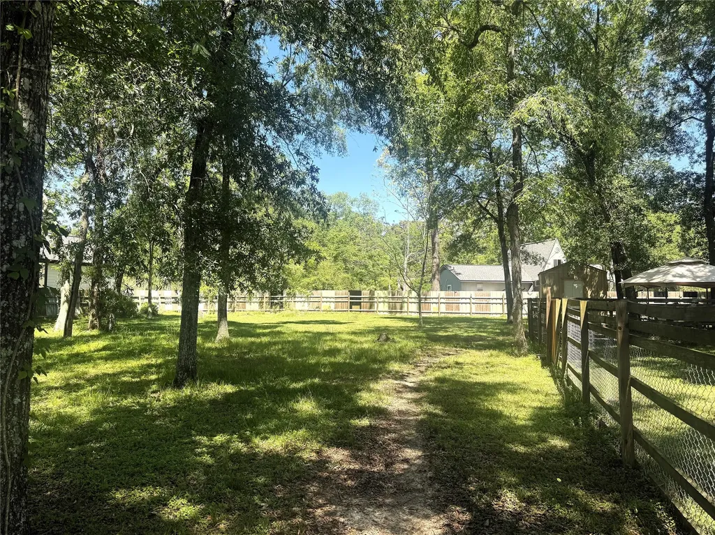 1418 Black Bear Drive Crosby TX 77532