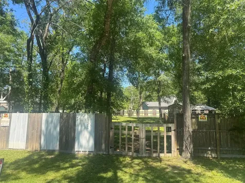 1418 Black Bear Drive Crosby TX 77532