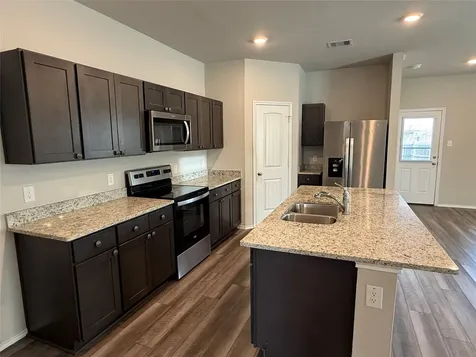 229 Pecos Drive Huntsville TX 77340