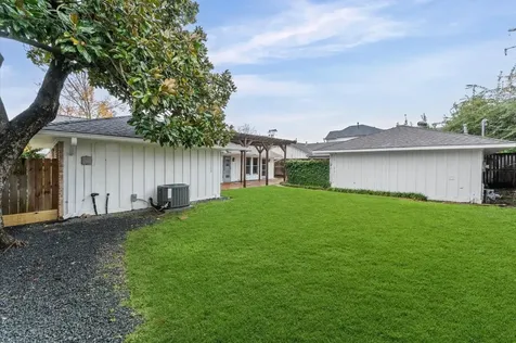 6158 Burgoyne Road Houston TX 77057