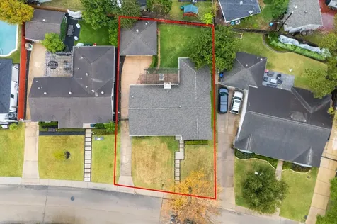 6158 Burgoyne Road Houston TX 77057