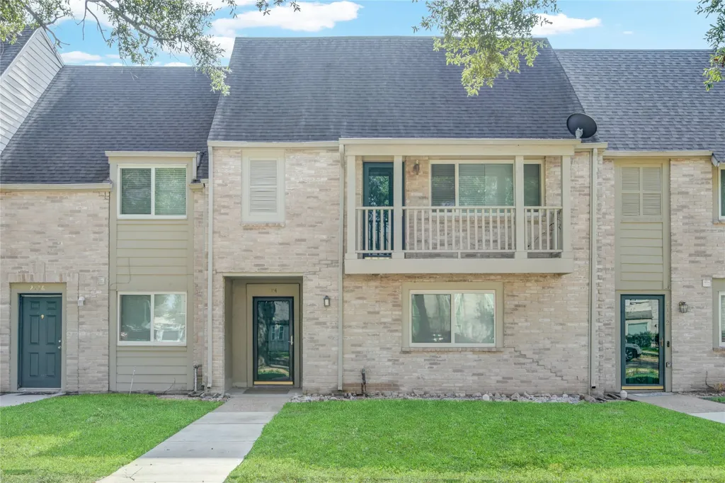 2114 Greenbriar Colony Drive Houston TX 77032