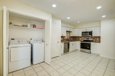 2114 Greenbriar Colony Drive Houston TX 77032