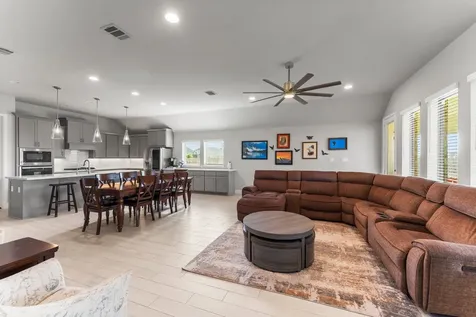 19227 Seabiscuit Stable Trail Tomball TX 77377
