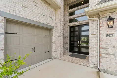 19227 Seabiscuit Stable Trail Tomball TX 77377