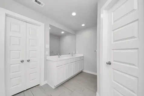 10915 W Fall Fern Circle Houston TX 77044
