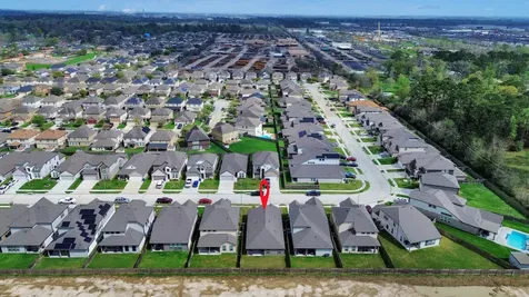 10915 W Fall Fern Circle Houston TX 77044