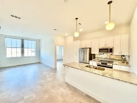 2102 Mechanic Street 304 Galveston TX 77550