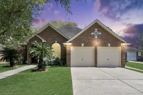 4607 Twin Elm Drive Fresno TX 77545