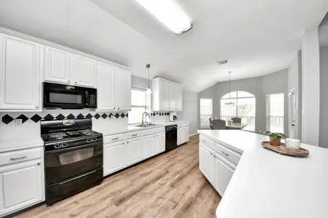 4607 Twin Elm Drive Fresno TX 77545
