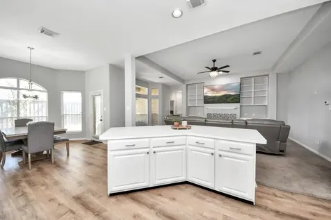 4607 Twin Elm Drive Fresno TX 77545
