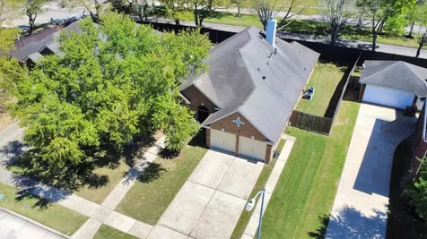 4607 Twin Elm Drive Fresno TX 77545