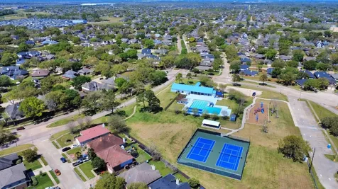 4607 Twin Elm Drive Fresno TX 77545