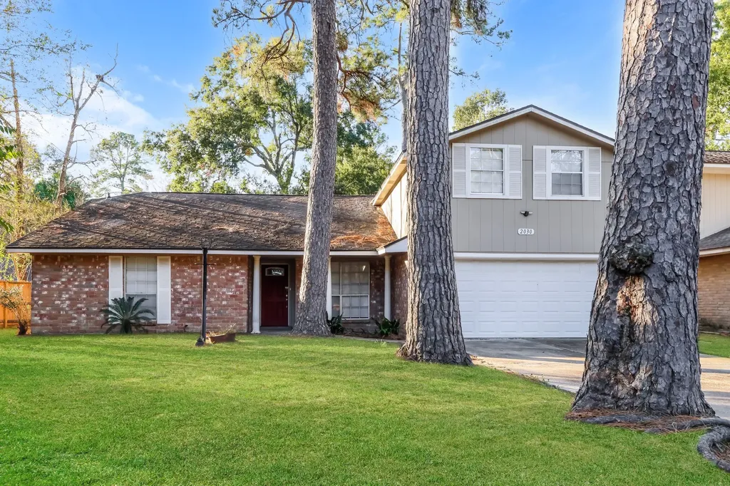 2030 Lone Rock Drive Houston TX 77339