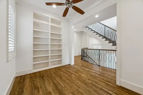 1301 Peden Street Houston TX 77006