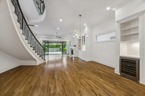 1301 Peden Street Houston TX 77006