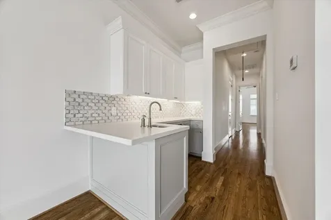 1301 Peden Street Houston TX 77006