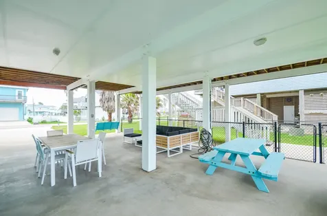 22810 Fresca Street Galveston TX 77554