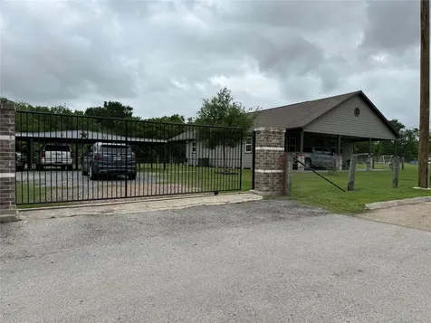13125 1st Street Kendleton TX 77451