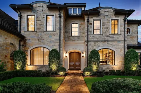 23 N Fazio Way The Woodlands TX 77389