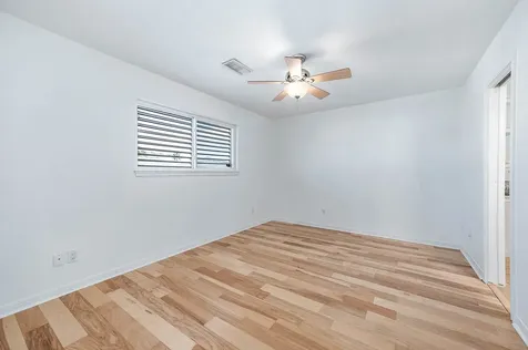 837 Marlin Street Bayou Vista TX 77563
